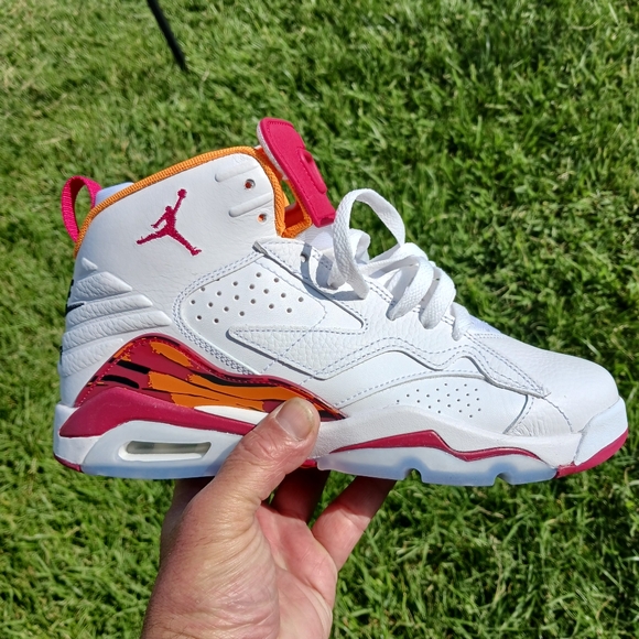 Jordan Shoes - Jordan Jumpman MVP Streetwear/Lifestyle Shoes Size 7 Youth/8.5 Women